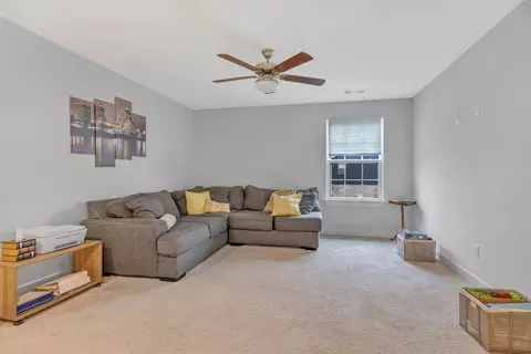 Living - 3430 Darrell Dr, Murfreesboro, TN 37128 photo 13 of 14