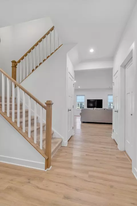 Entry Way - 3430 Darrell Dr, Murfreesboro, TN 37128 photo 3 of 4
