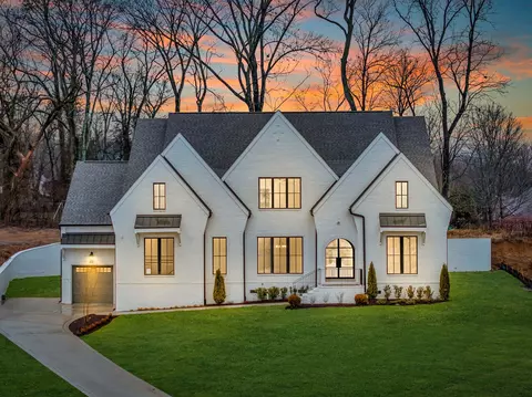 1584 Eastwood Dr, Brentwood, TN 37027