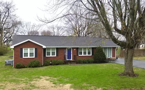 417 Wayne Dr, Hopkinsville, KY 42240