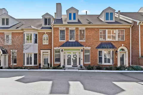 118 Forest Place Cir, Nashville, TN 37215