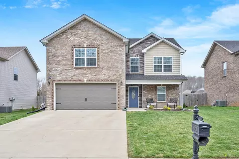 1284 Gentry Dr, Clarksville, TN 37043
