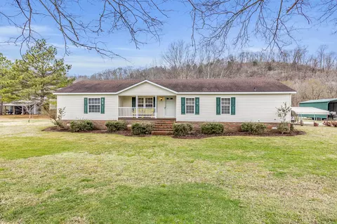 8390 Old Highway 43, Mount Pleasant, TN 38474