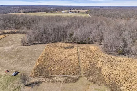 View/Area - 897 Mount Vernon Rd, Bethpage, TN 37022 photo 6 of 10