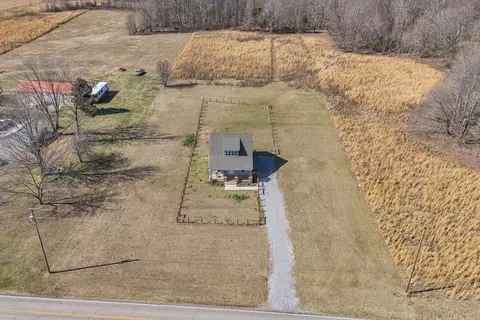 View/Area - 897 Mount Vernon Rd, Bethpage, TN 37022 photo 2 of 10