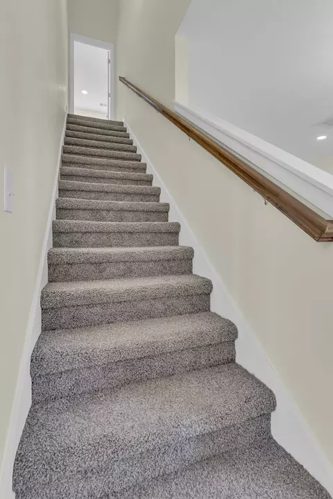 Entry Way - 897 Mount Vernon Rd, Bethpage, TN 37022 photo 2 of 2