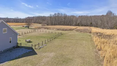 Exterior - 897 Mount Vernon Rd, Bethpage, TN 37022 photo 13 of 15