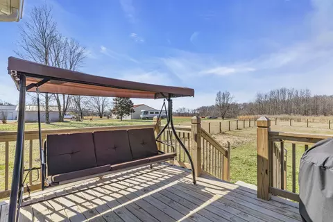 Exterior - 897 Mount Vernon Rd, Bethpage, TN 37022 photo 7 of 15