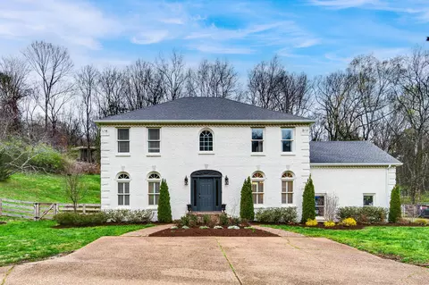 1604 Tyne Blvd, Nashville, TN 37215