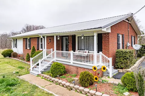 1642 Conrad Ridge Rd, Holladay, TN 38341