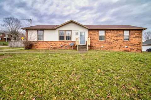 625 Pollard Rd, Clarksville, TN 37042