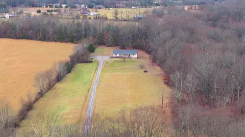169 Maxwell Branch Rd, Cottontown, TN 37048