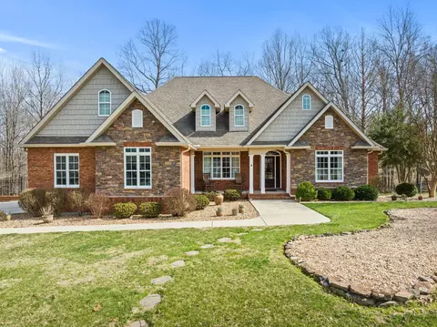 544 Perrys Pl, Lynchburg, TN 37352