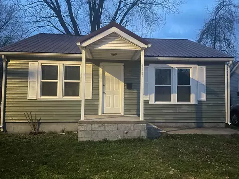 717 Riverview Dr, Hopkinsville, KY 42240