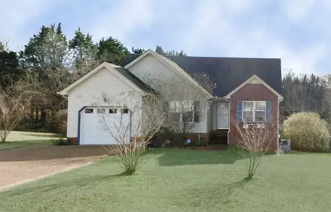 7111 Beard Ct, La Vergne, TN 37086