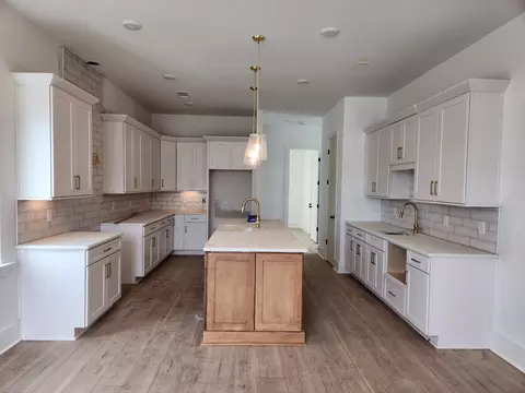 206 N 9th St #A, Nashville, TN 37206