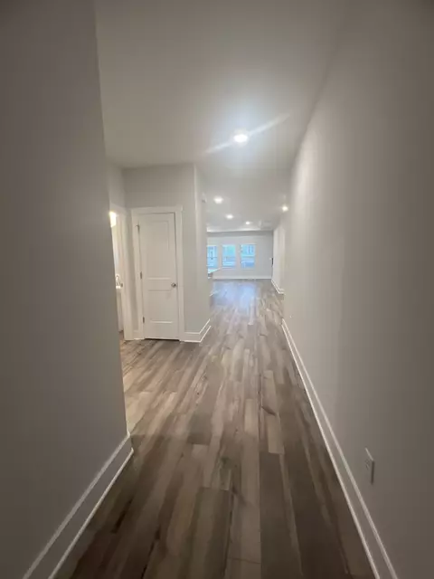 Entry Way - 105 Cavalvade Loop, Gallatin, TN 37066 photo 1 of 5