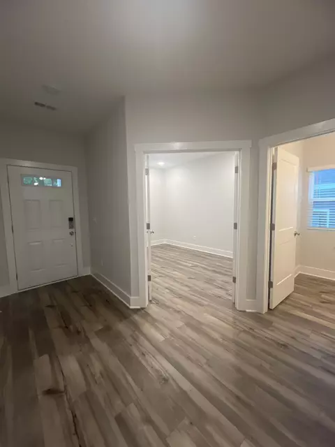 Entry Way - 105 Cavalvade Loop, Gallatin, TN 37066 photo 2 of 5