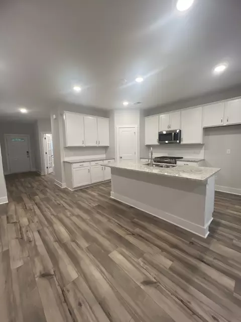 Entry Way - 105 Cavalvade Loop, Gallatin, TN 37066 photo 4 of 5