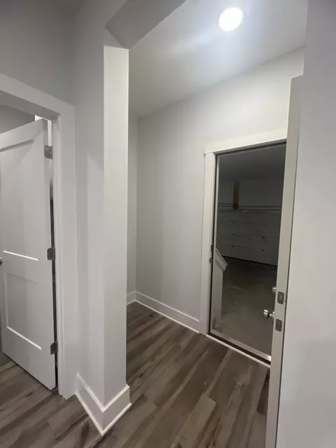 Entry Way - 105 Cavalvade Loop, Gallatin, TN 37066 photo 3 of 5