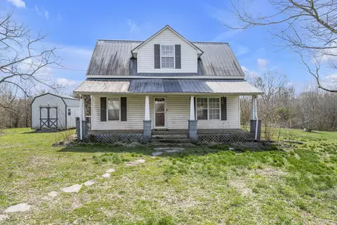 2458 Hawkersmith Rd, Manchester, TN 37355