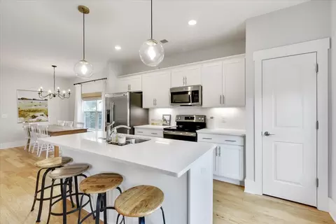 Kitchen - 5001 Gracious Dr, Franklin, TN 37064 photo 2 of 2