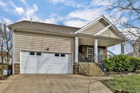 304 Deep Woods Cir, Nashville, TN 37214