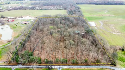 4327 Oregon Rd, Springfield, TN 37172 photo 2