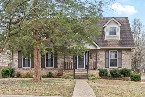 1125 Stonebrook Dr, Clarksville, TN 37042