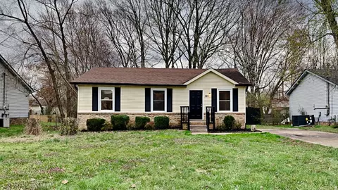 389 Donna Dr, Clarksville, TN 37042