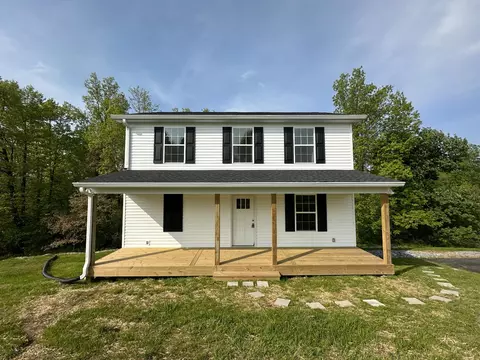 2876 Wixtown Rd, Westmoreland, TN 37186