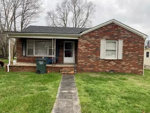 321 W Everett St, Sparta, TN 38583