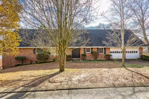 1050 Carter Dr, Chattanooga, TN 37415