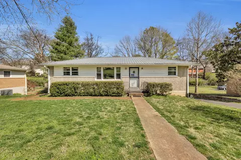 1311 Sunnymeade Dr, Nashville, TN 37216