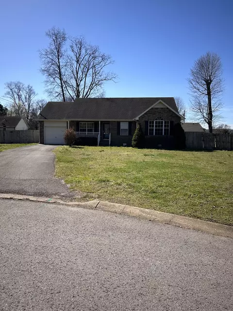 1416 Saint Edmonds Ct, Smyrna, TN 37167