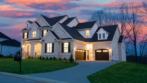 4796 Woodrow Pl, Arrington, TN 37014