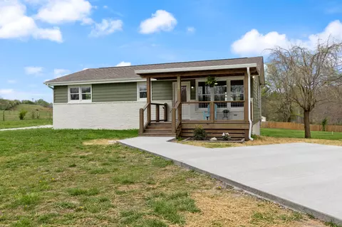 110 Kaiser Cir, Dickson, TN 37055