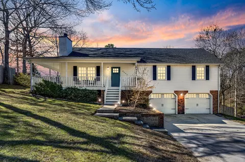 9201 Royal View Ln, Soddy Daisy, TN 37379