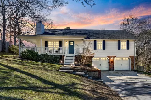 9201 Royal View Ln, Soddy Daisy, TN 37379