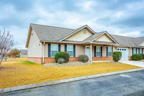 1902 Cedar Creek Dr, Rossville, GA 30741
