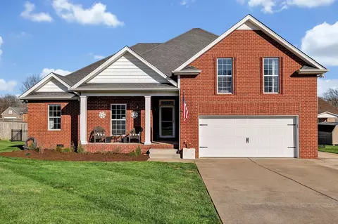 2017 Hollowfield Ln, Greenbrier, TN 37073