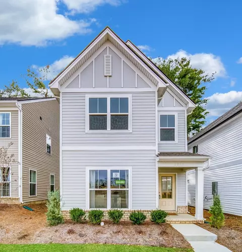 245 Holywell Dr, Gallatin, TN 37066
