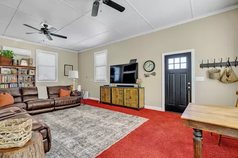 Living - 560 Foxfire Ct, Murfreesboro, TN 37129 photo 10 of 14