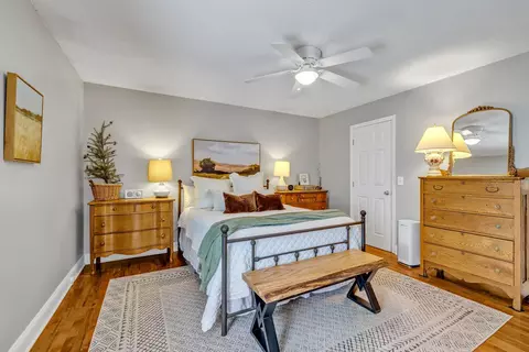Bedroom - 560 Foxfire Ct, Murfreesboro, TN 37129 photo 5 of 10