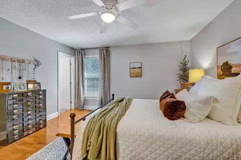 Bedroom - 560 Foxfire Ct, Murfreesboro, TN 37129 photo 6 of 10
