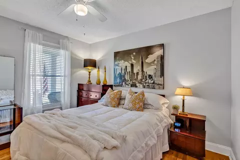 Bedroom - 560 Foxfire Ct, Murfreesboro, TN 37129 photo 9 of 10
