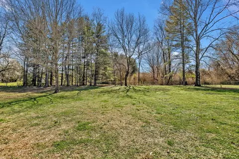 Exterior - 560 Foxfire Ct, Murfreesboro, TN 37129 photo 10 of 14