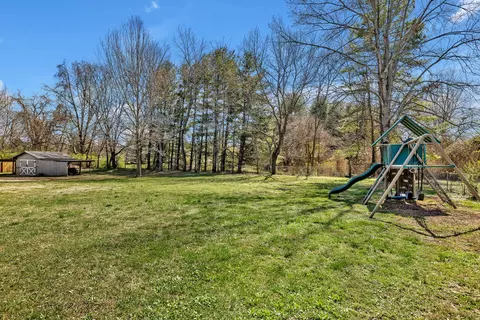 Exterior - 560 Foxfire Ct, Murfreesboro, TN 37129 photo 9 of 14