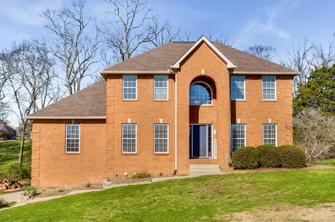 1015 Dickens Dr, Mount Juliet, TN 37122