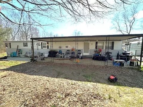 164 Harvest Dr, Manchester, TN 37355